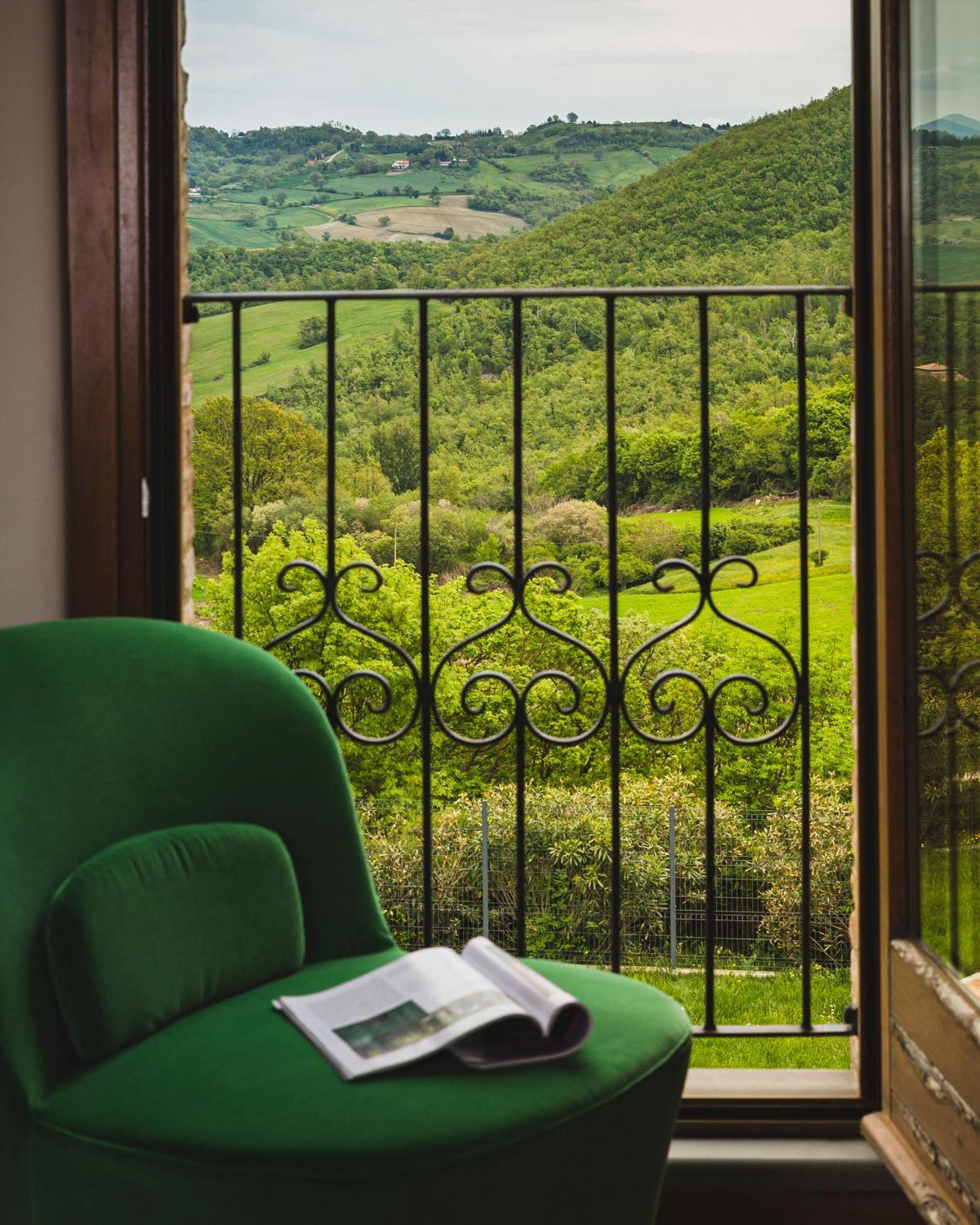 Tenuta Borgo Santa Cecilia Gubbio Exterior photo