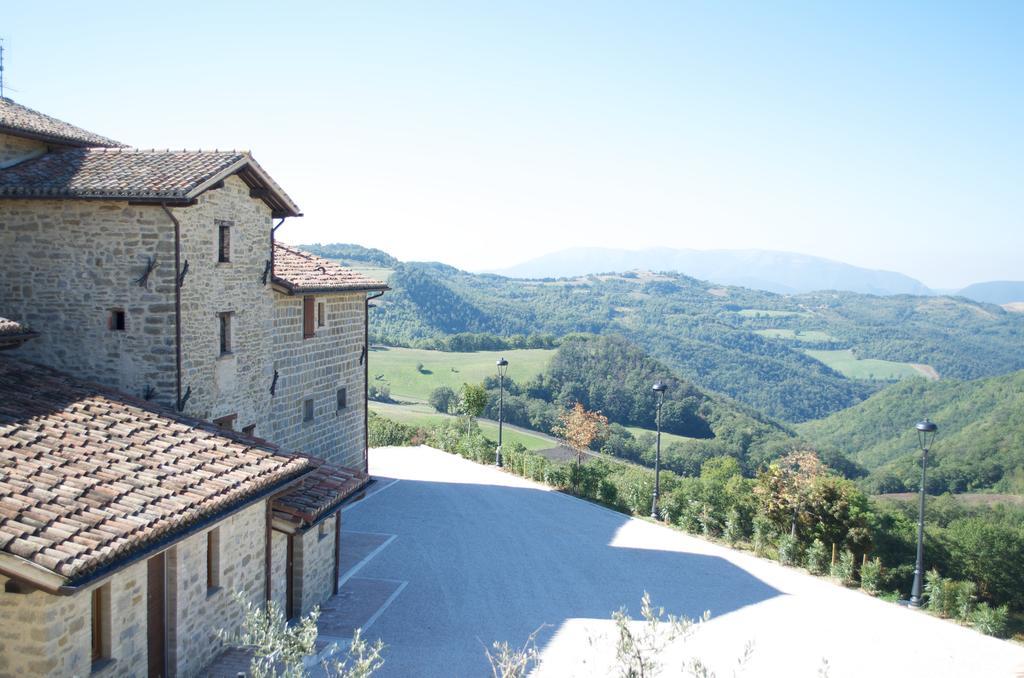 Tenuta Borgo Santa Cecilia Gubbio Exterior photo